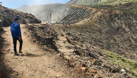 Jalan - Tips Mendaki Kawah Ijen