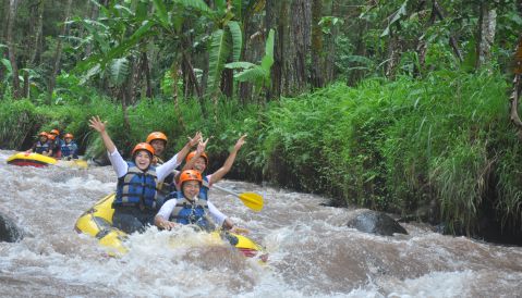 Paket Wisata Rafting Banyuwangi