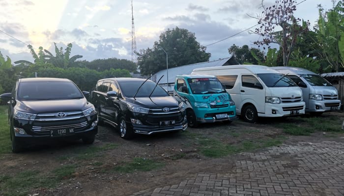 sewa mobil innova banyuwangi