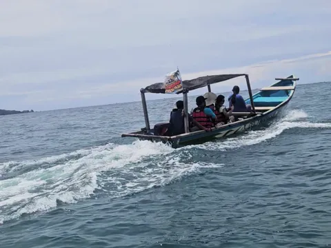 Sewa Perahu Kapal Pantai Mustika
